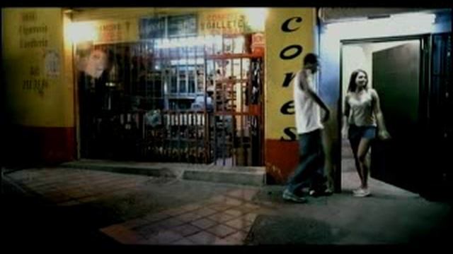 Juanes на русском - "La Camisa Negra".