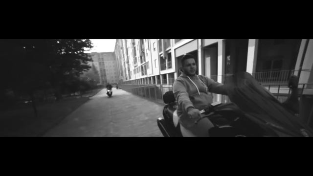 Sfera Ebbasta - XDVR (Prod. Charlie Charles)