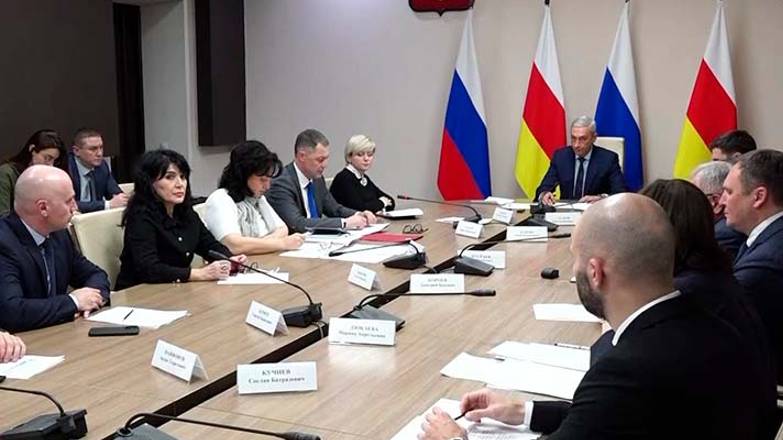 В правительстве Северной Осетии обсудили меры поддержки предпринимательства