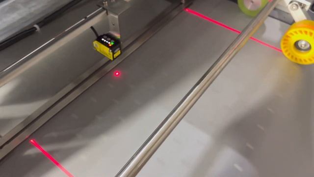 Acaleph891S UVSinglepass PVC material printer Tutorial 14   Load media to printer