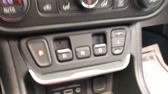 2018 GMC TERRAIN SLT AWD, T19107A