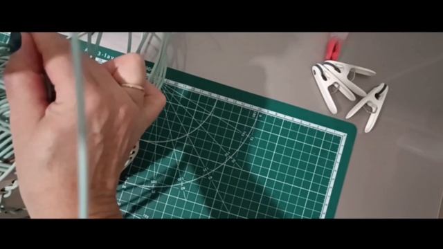корзинка с двойным дном из прутка