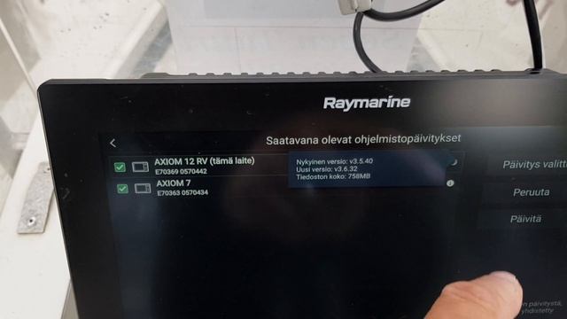 Raymarine Axiom