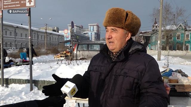 Барнаульцы поздравили журналистов с Днем печати | Опрос