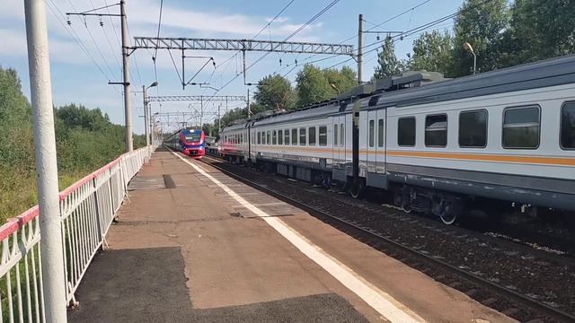 ЭД4М - 0457 и ЭП2Д - 0033 "РЭКС" на о. п. Партизанская