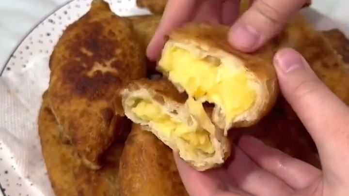 Пирожки из майонеза...🤗😋    Рецепт в описании ✍️