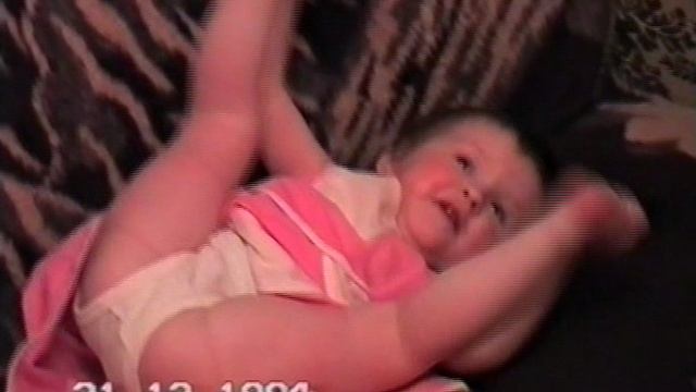 1994.12.21_2 Песня папы Маша кружится Ладушки ногами 03-15