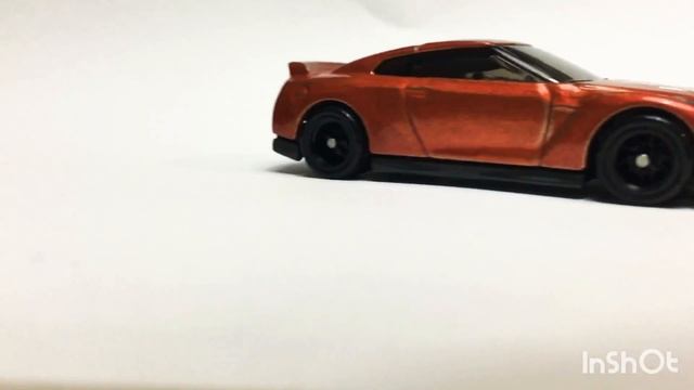 17 NISSAN GT-R (R35) Hotwheels
