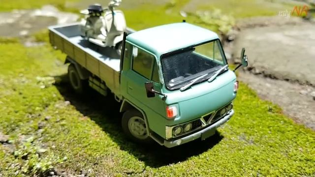 Model Kit Miniatur Mitsubishi Canter T200