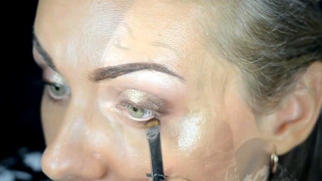 Сияющий макияж на Новый год / Holiday glam makeup