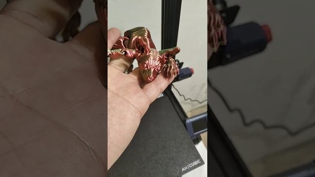 Гибкий сфинкс на 3д принтере.mp4