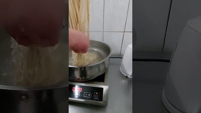 Узбекский кухня #лагман