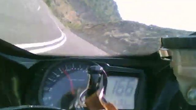 GSXR 1000 K6 Larissa Dracula.AVI