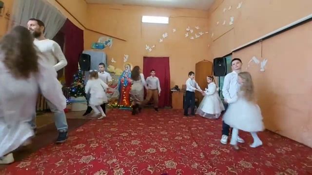 Рождественский вальс - танец на Рождество. Танец с лентами в парах.