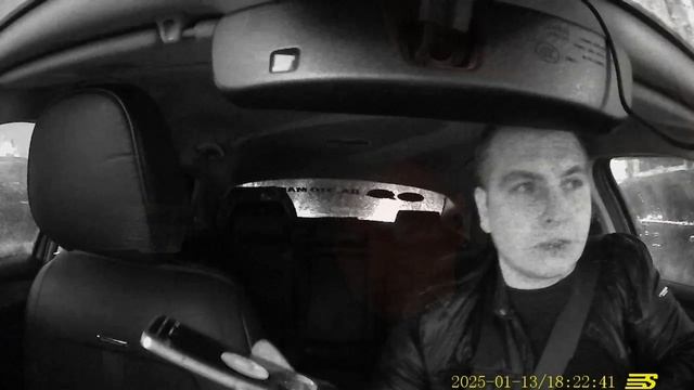НЕАДЕКВАТНАЯ В Такси ВЫХОДИТ НЕ Первый Из АВТО / КИДАЛА Позвонил Таксисту ПРОДЛИТЬ Полис ОМС #taxi