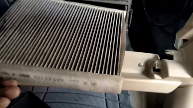 how to replace cabin filter Suzuki ertiga