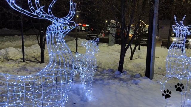 Новогодние фигурки оленей и зайца