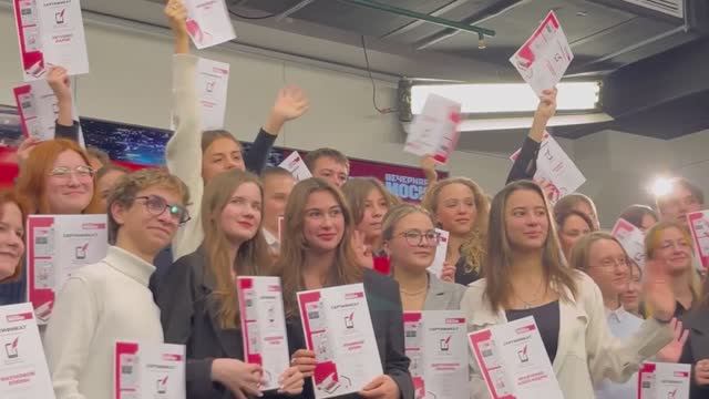 Киберы приняли участие в финальной встрече проекта «Мастерская цифровых медиа».