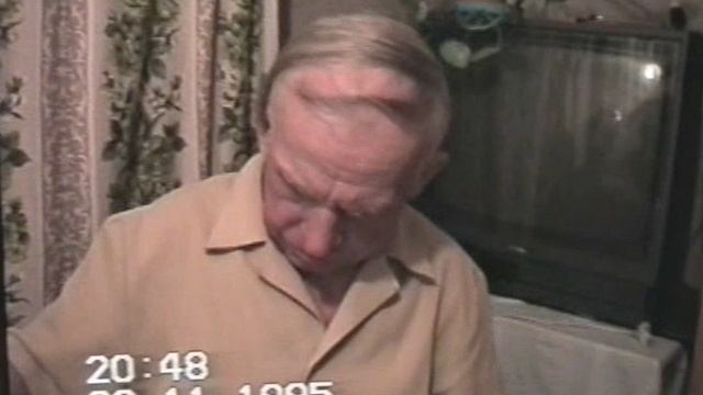 1995.11.20 Вовчик Анюта Антоша Мясников Маша у Владика гостим стаби 06-07