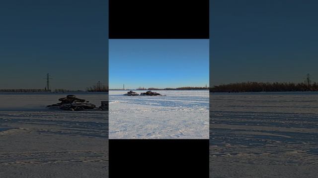 ОПАСНО! 😱 Разошлись снегоходчики!