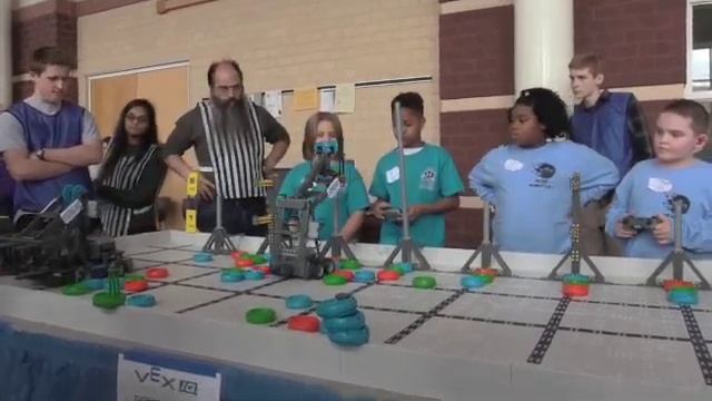 NCSD Robotics VEX IQ "Super Paws"