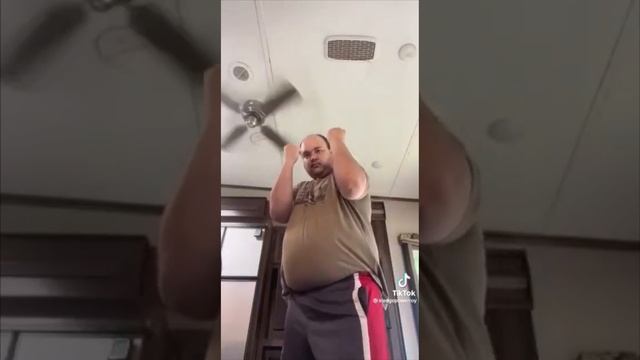 подошёл подошёл обманул отошёл!!!