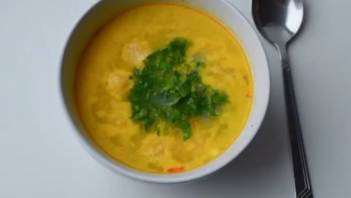 Сырный суп с сырными шариками