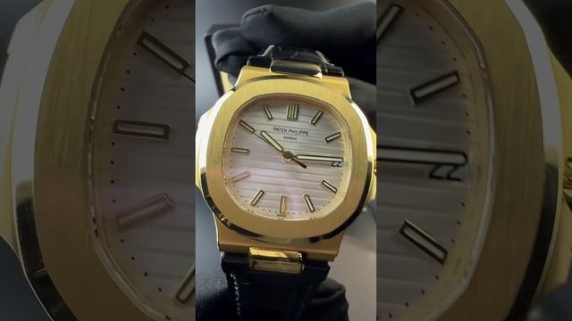 Patek Philippe Nautilus в наличии в часовом салоне Хроноскоп