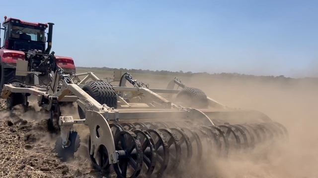 в работе аналог Horsh Tiger культиватор Sarmat