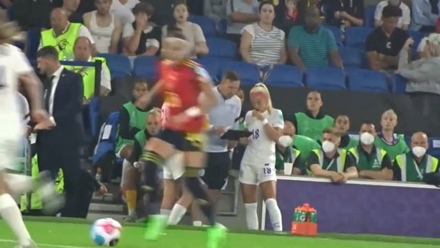 Euro 2022: Alessia Russo & Chloe Kelly Preparing to Sub in Against Spain