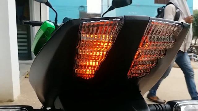 Bajaj Pulsar 125 BS6 Neon Green Split Seat Model🔥🔥🔥|| Cinematics Walkaround