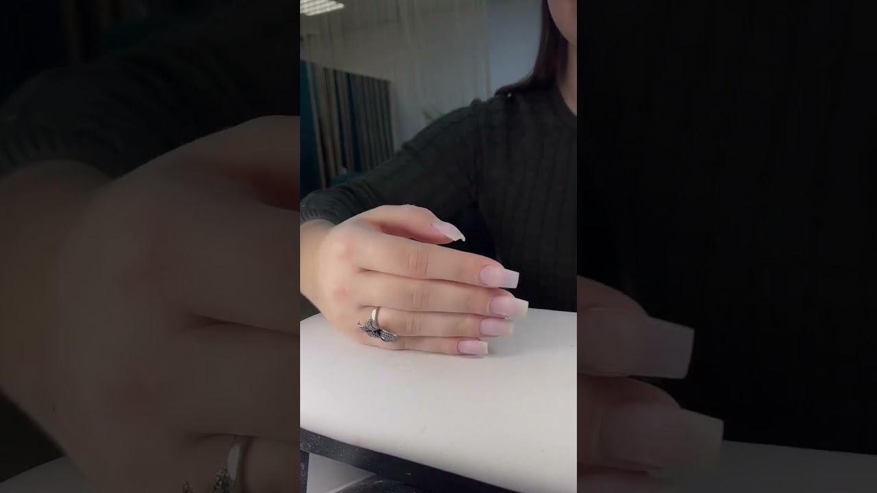 Мало блеска? Ловите! Это просто красиво #маникюрновыйгод#маникюр #дизайнногтей  #модныйманикюр