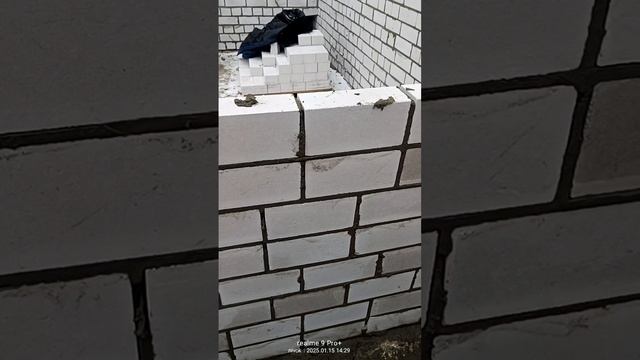 правило как уровень. кладка перегородок.