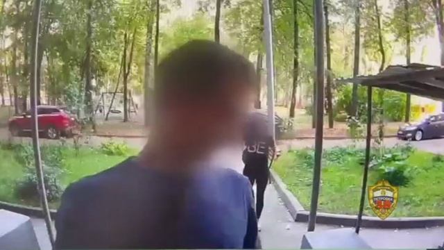 Столичной полицией задержан бывший курьер службы доставки, завладевший брендовой одеждой клиентки
