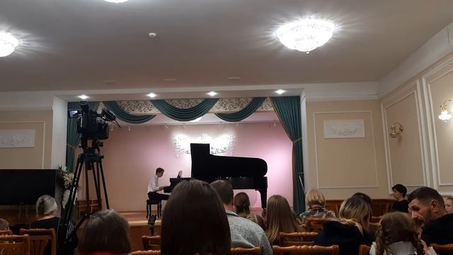 К.Морозов " Отважный мальчик с пальчик" исп.Антон Паневин 
Фестиваль" Земля детей" октябрь 2024