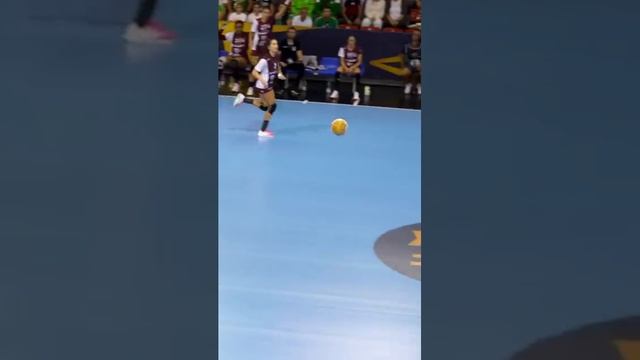 ⚠️ Watchout for the fastbreak 😨⚡️ #handball #håndbold #clw