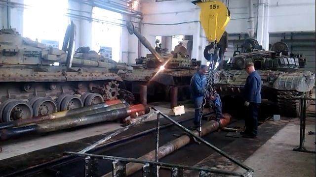 Установка ствола на Т-72Б