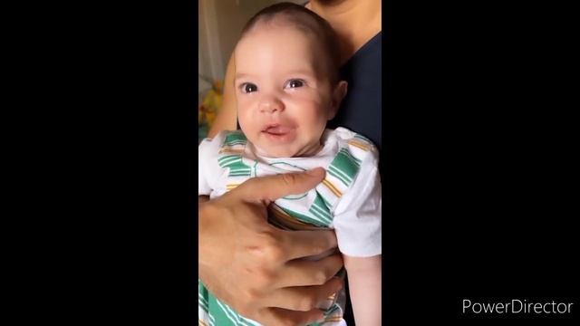 Andrielly mente para o tio e sai correndo com vergonha e Emily mostra que Miguel e a sua cara