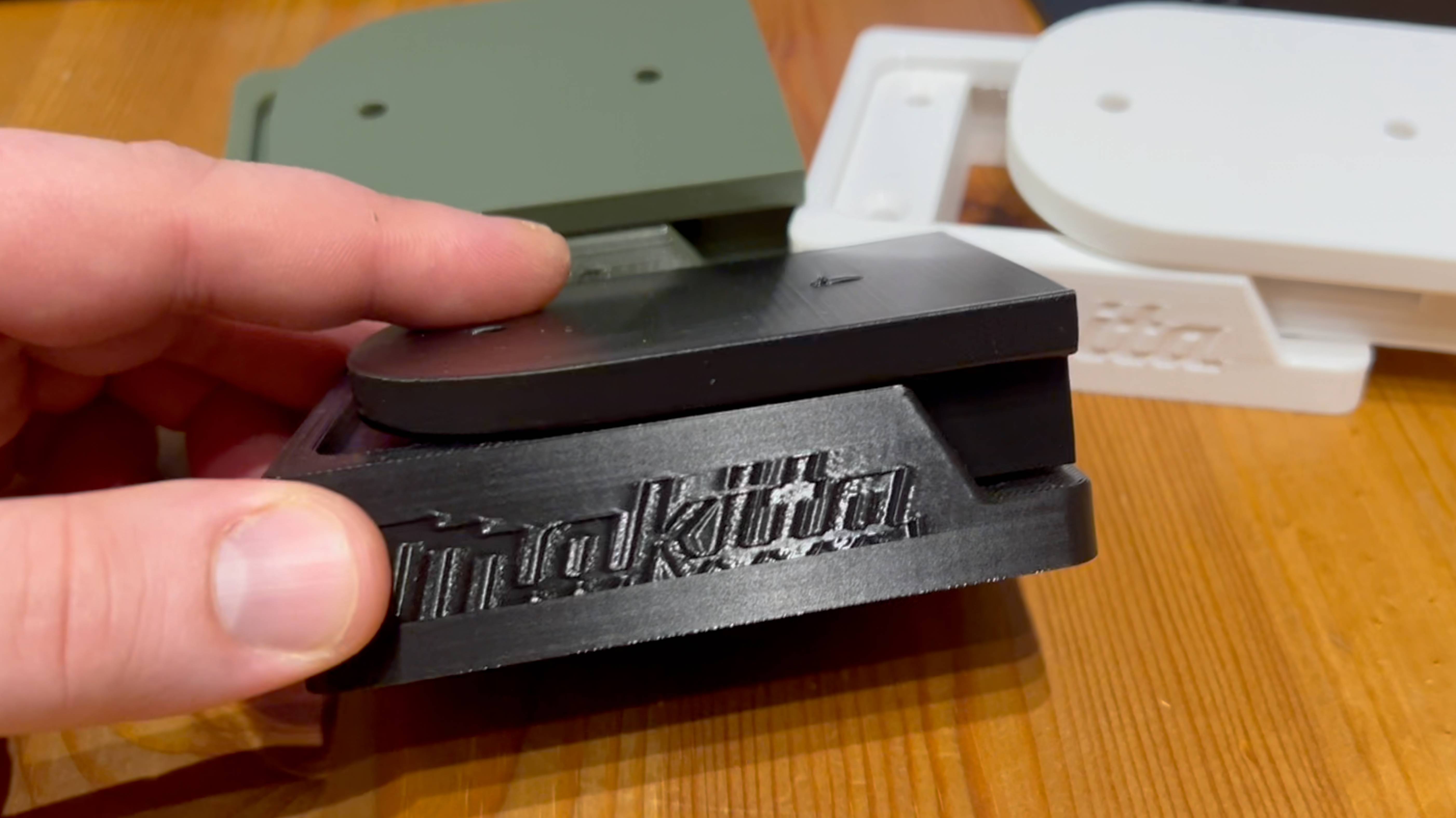 Самодельное крепление для аккумуляторов и инструментов Makita на 3D-принтере