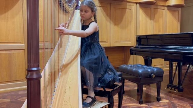 Полянина Аделина ( Арфа 7лет ) Бернар Андре «Акварели»