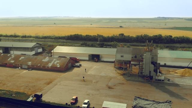 Шины "Alliance 585" на телескопическом погрузчике JCB. Работы на зернотоке.