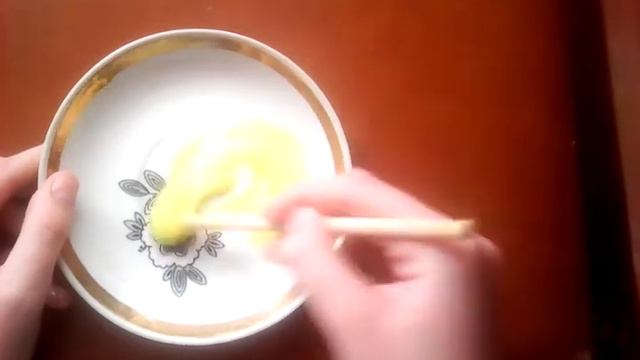Лизун без клея и трепората натрия