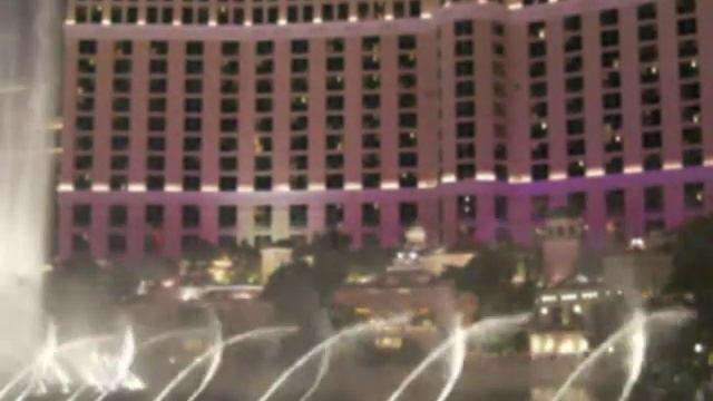 Bellagio Fountains Pink Panther theme Nov 28, 2011.AVI