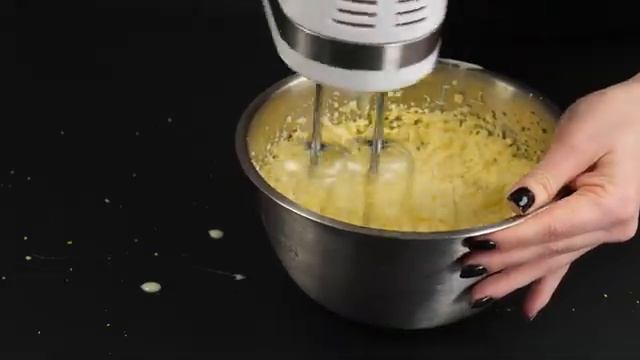 In 5 Minuten zum süßen Cremetraum: Eier + Kondensmilch + Butter – Einfacher 3-Zutaten-Dessert!