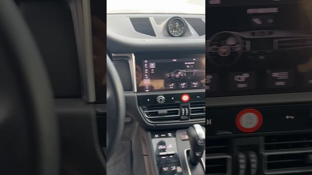 🚗 Премиум на колесах: Porsche Macan ждет своего владельца!