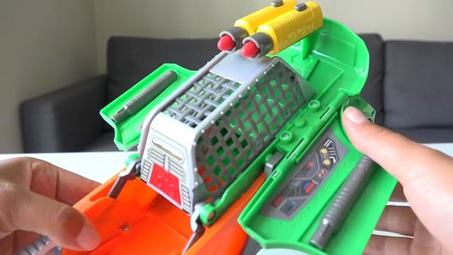 Teenage Mutant Ninja Turtles Mutations Turtle Turbo Charger unboxing by  Cartoon Toys Review