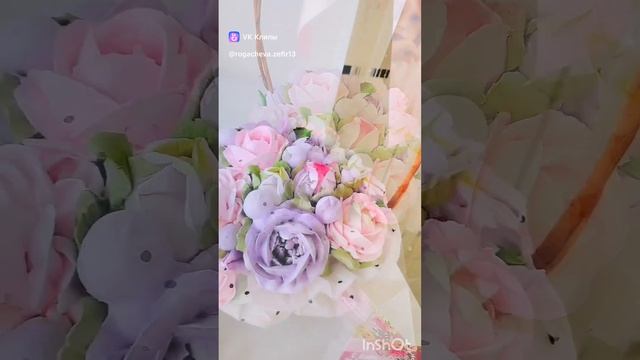 корзина с зефирными цветами