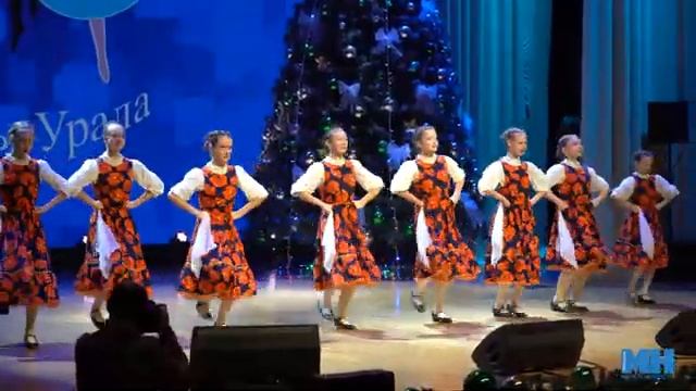 «Цветы Урала» распустились в январе. Две сестры - Беларусь и Россия