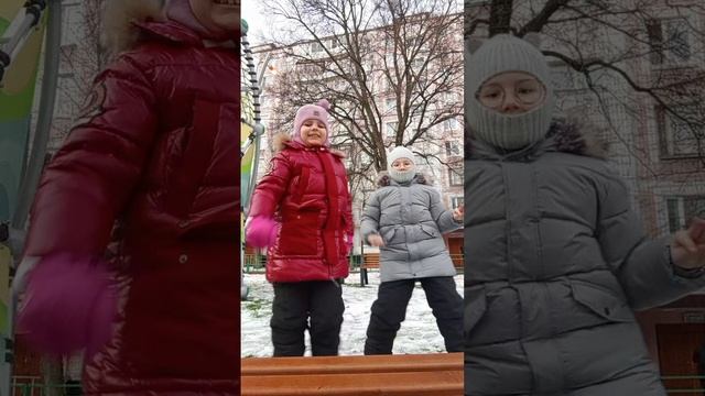 Эт мы с Аминой ,второй клип снимаем