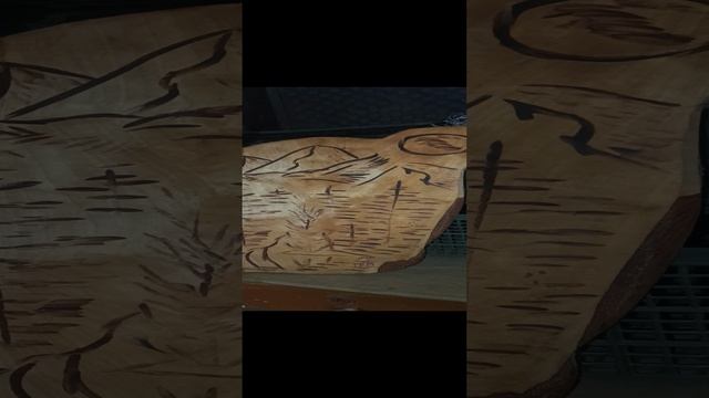 работа называеться ,,Весна на севере,,разделочная доска